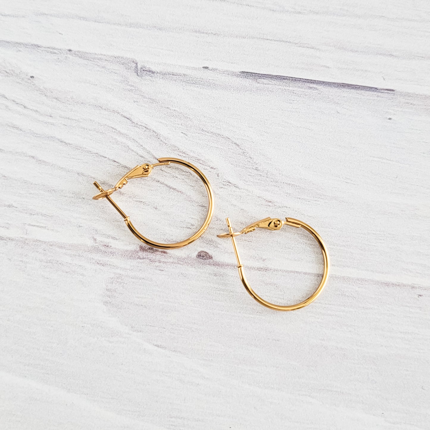 Premium Gold 20mm Leverback Stainless Steel Hoop (1.2mm Wide), 10 Pieces, Hoop #1