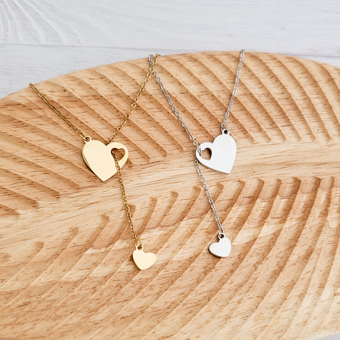 Heartfall Necklace (Silver or Gold), 1 Total, Metal Blank #154