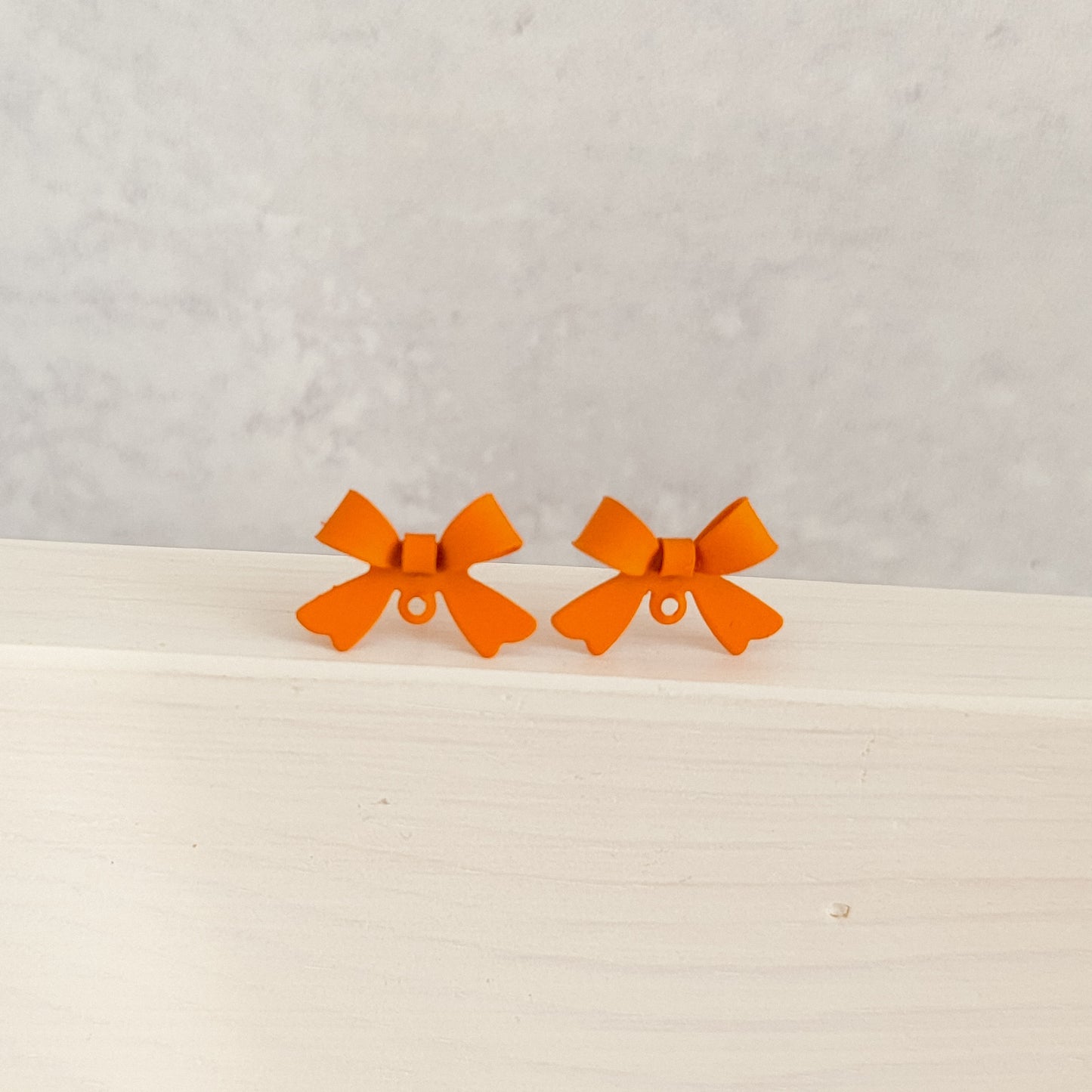 Medium Orange Stainless Steel Bow Stud Connector, 10 Pieces, Bow #52