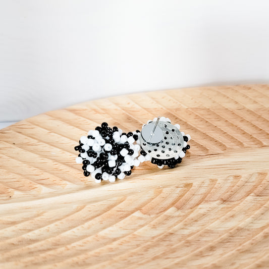Black & White Mix 15mm Small Seed Bead Topper, 1 Pair