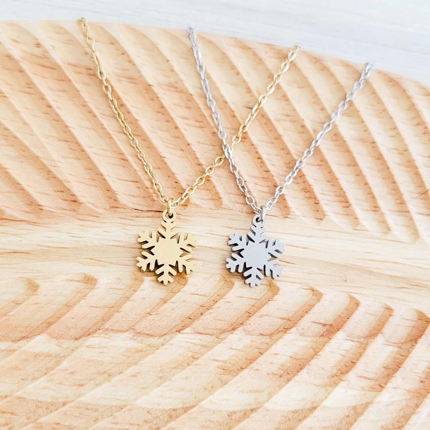 Snowflake Necklace (Silver or Gold), 1 Total, Metal Blank #181