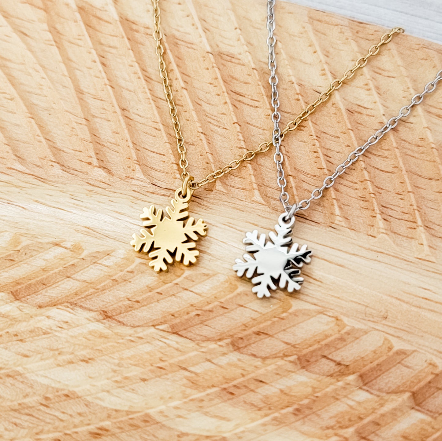 Snowflake Necklace (Silver or Gold), 1 Total, Metal Blank #181