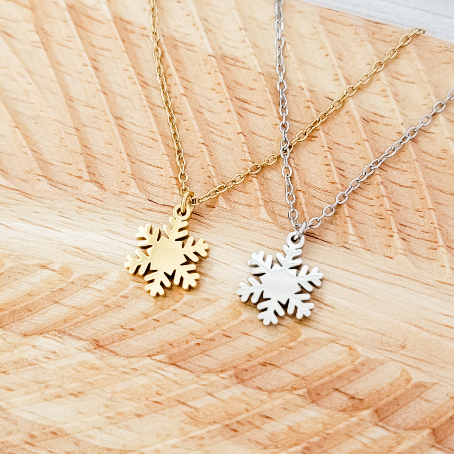 Snowflake Necklace (Silver or Gold), 1 Total, Metal Blank #181