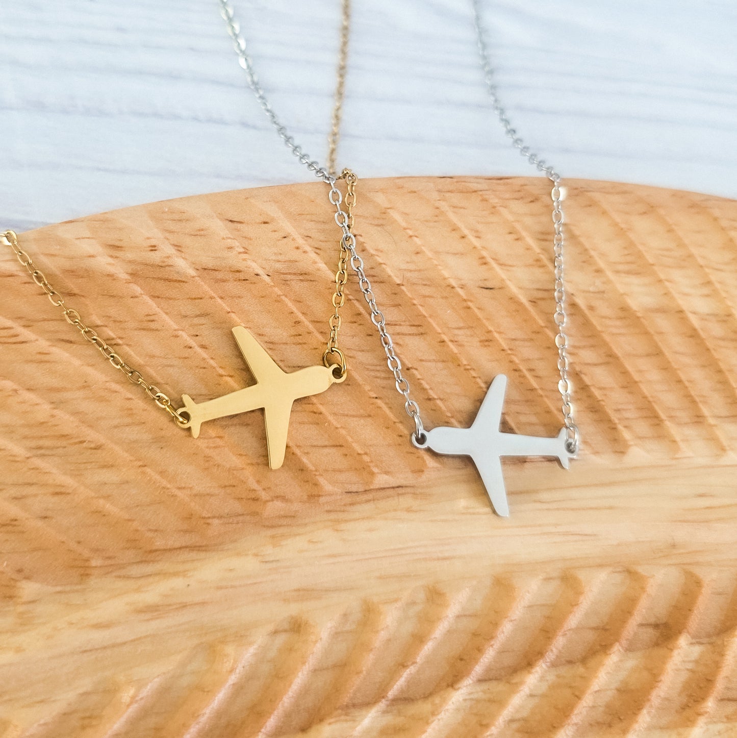 Airplane Pendant Necklace (Silver or Gold), 1 Total, Metal Blank #196