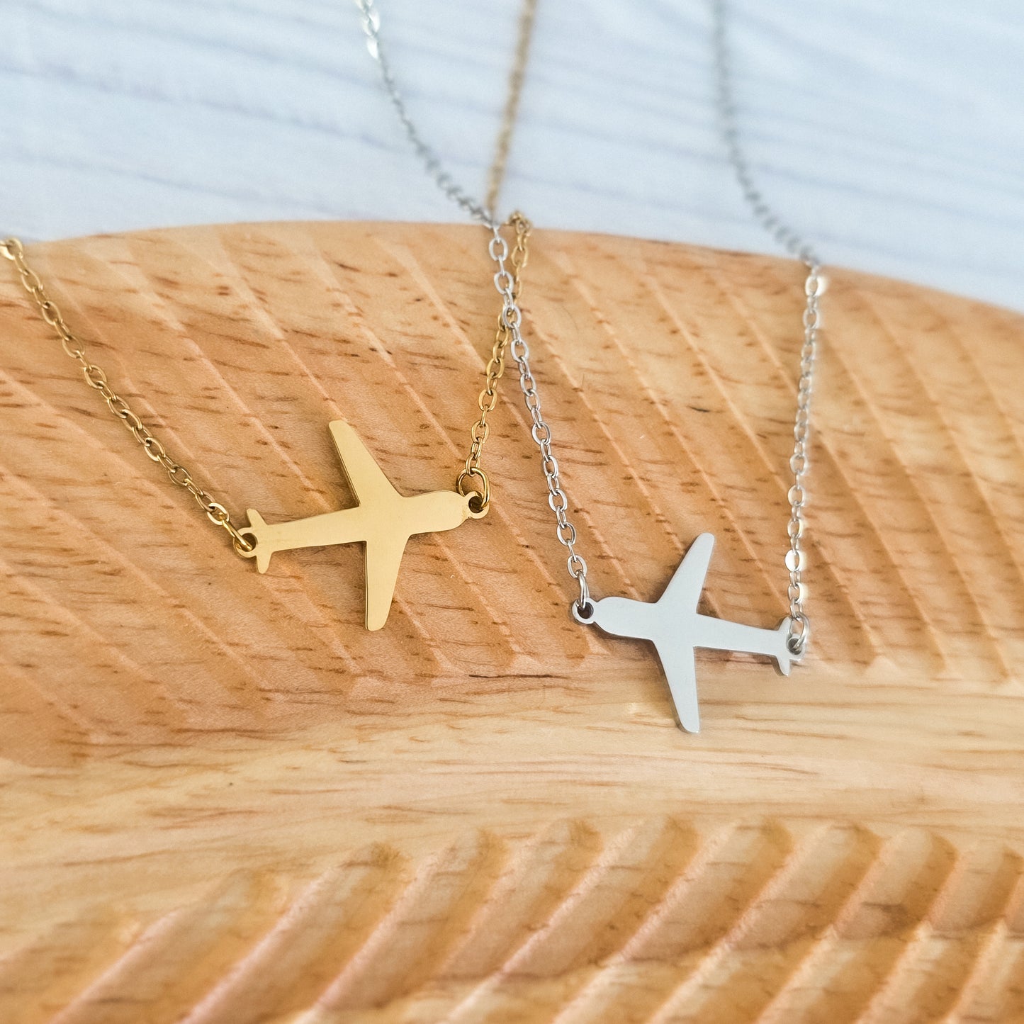 Airplane Pendant Necklace (Silver or Gold), 1 Total, Metal Blank #196
