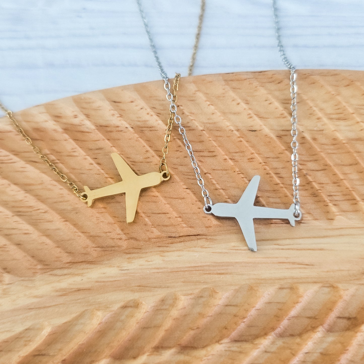 Airplane Pendant Necklace (Silver or Gold), 1 Total, Metal Blank #196