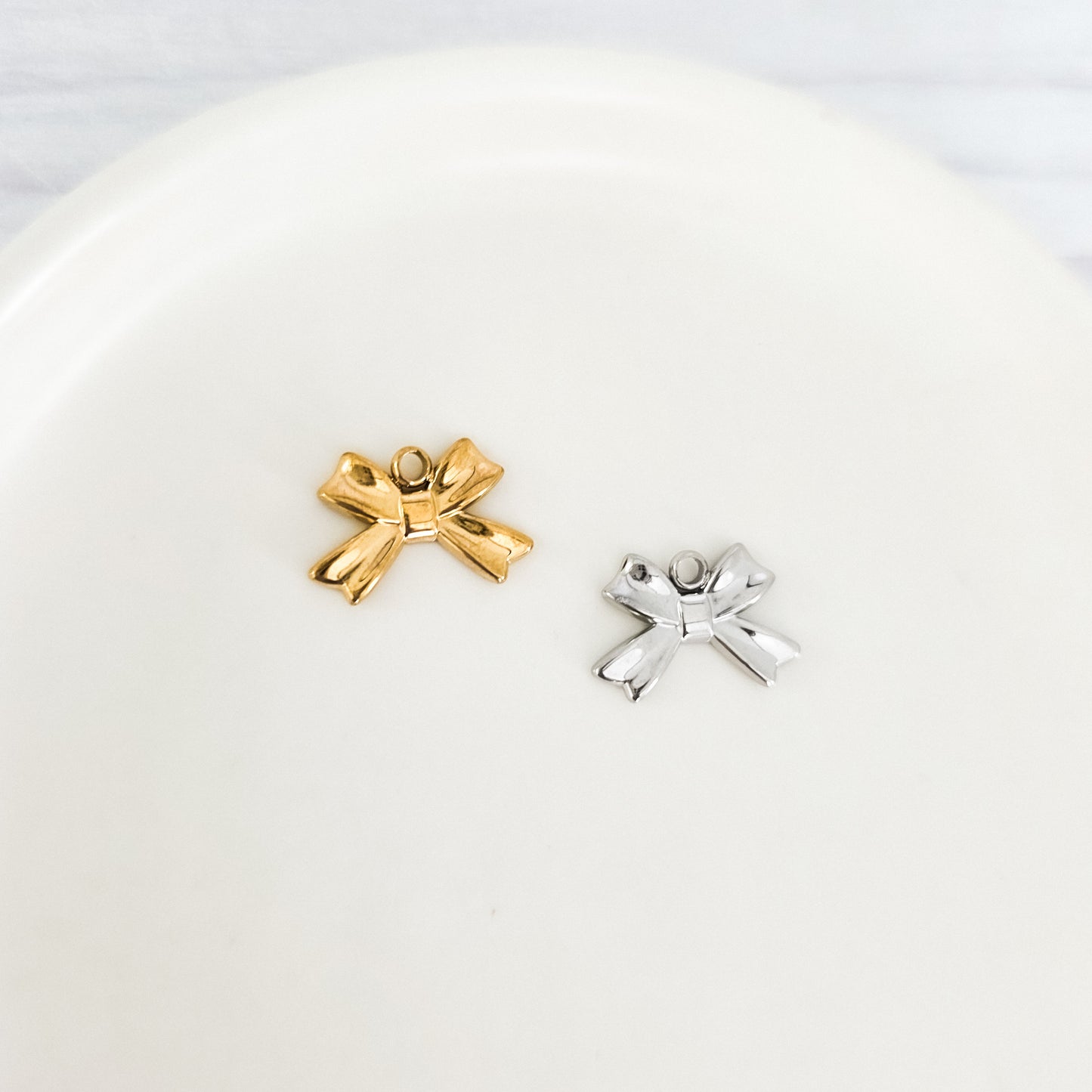 Small Classic Bow Stainless Steel Charm (Silver or Gold), 10 Pieces, Bow #59