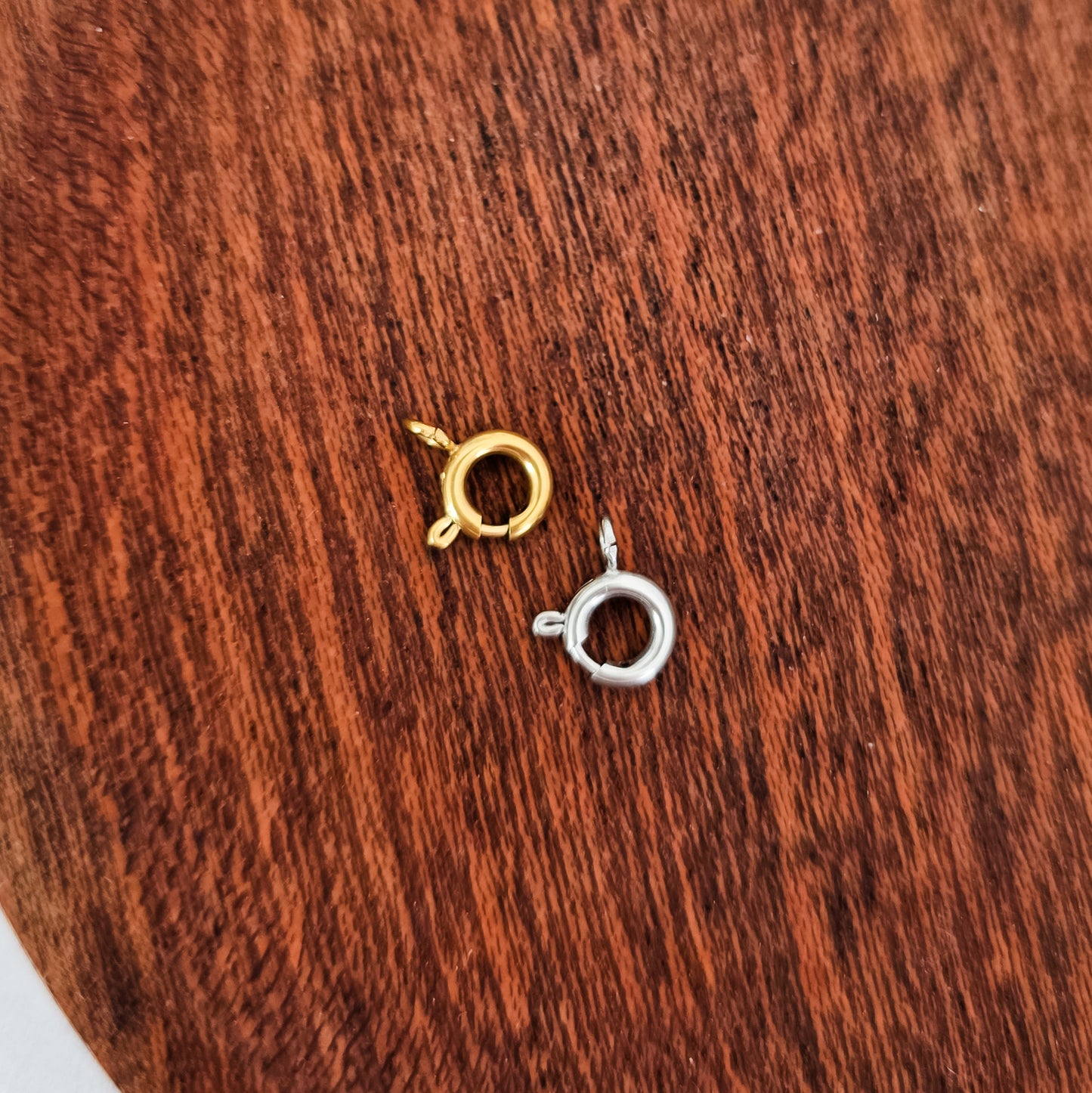 New Premium Small Spring Clasp Finding (Silver or Gold), 10 Pieces, Chain #33