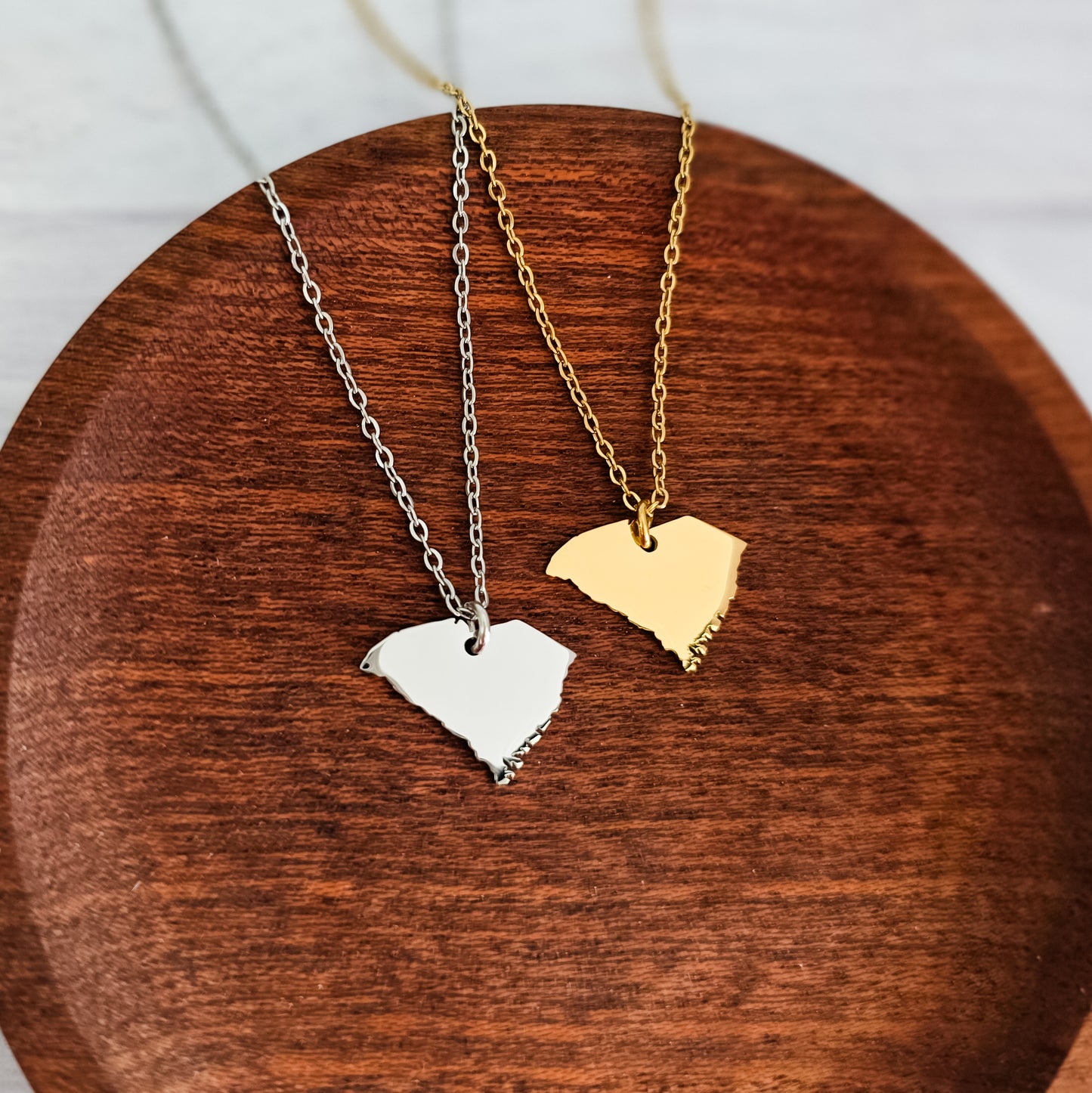 South Carolina Pendant Necklace (Silver or Gold), 1 Total, Metal Blank #213