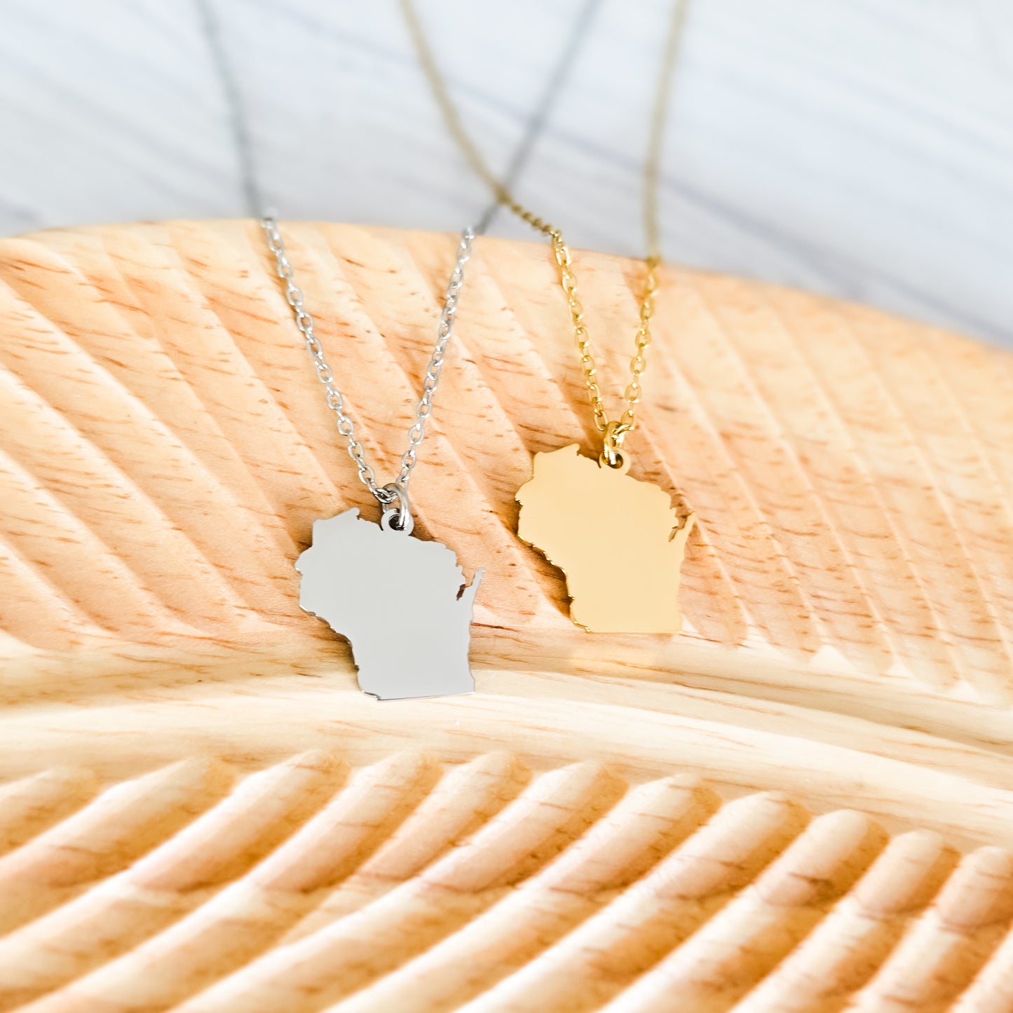 Wisconsin Pendant Necklace (Silver or Gold), 1 Total, Metal Blank #208