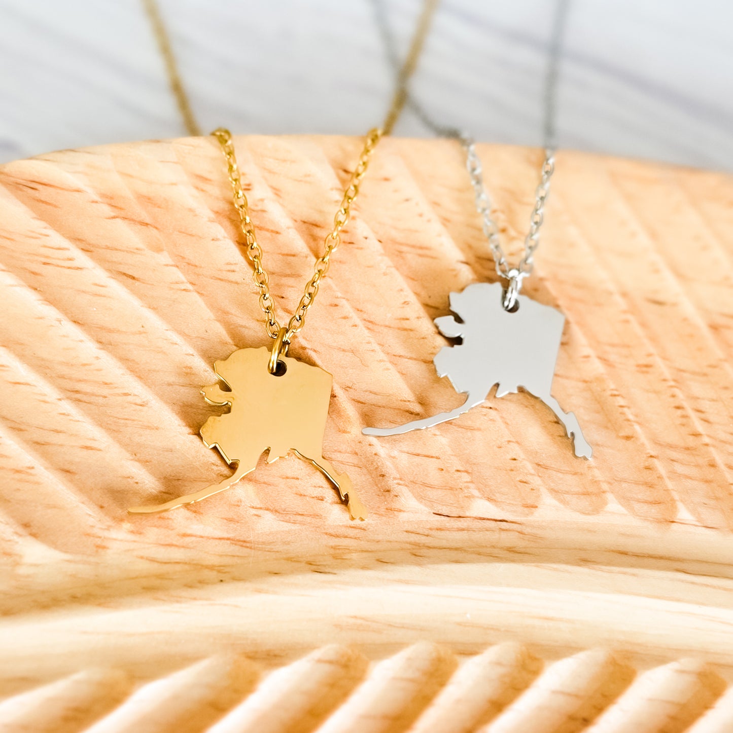 Alaska Pendant Necklace (Silver or Gold), 1 Total, Metal Blank #207