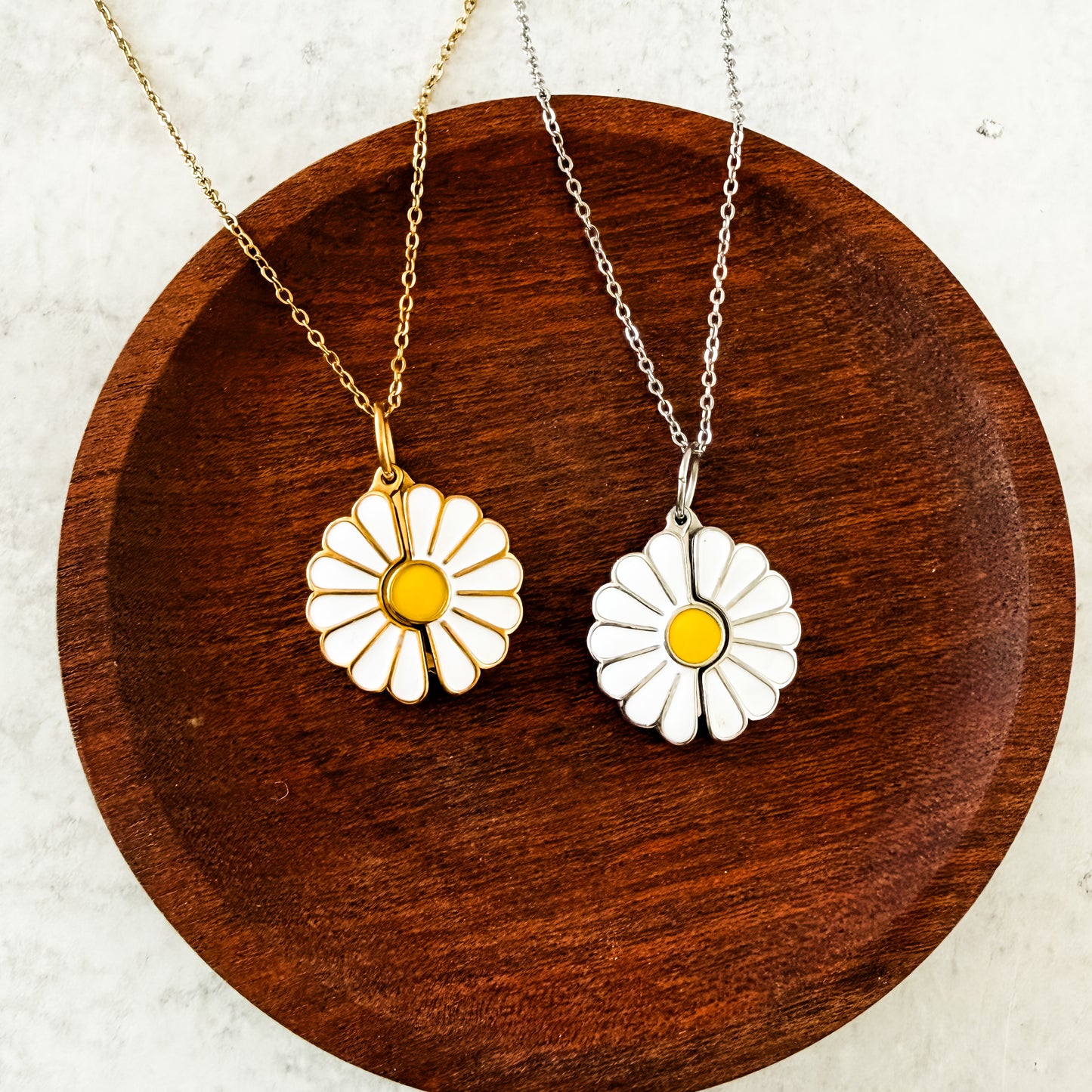 Daisy Reveal Necklace (Silver or Gold), 1 Total, Metal Blank #269
