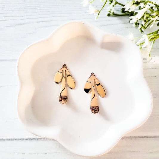 Regular Three Feather Brass Charms, 10 Pieces