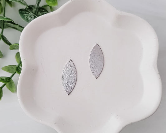 Silver Petal Charms (Brushed Brass), 10 Pieces