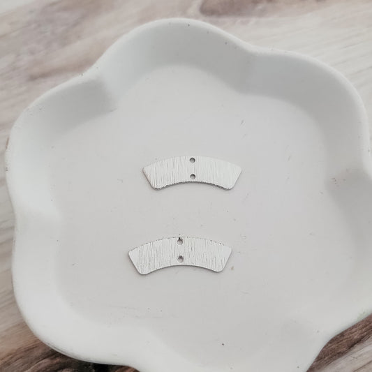 Silver Curved Bar 2-Hole Brass Connectors, 10 Pieces