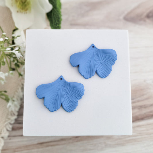 Cornflower Blue Ginkgo Leaf Pendants, 10 Pieces, Ginkgo #27