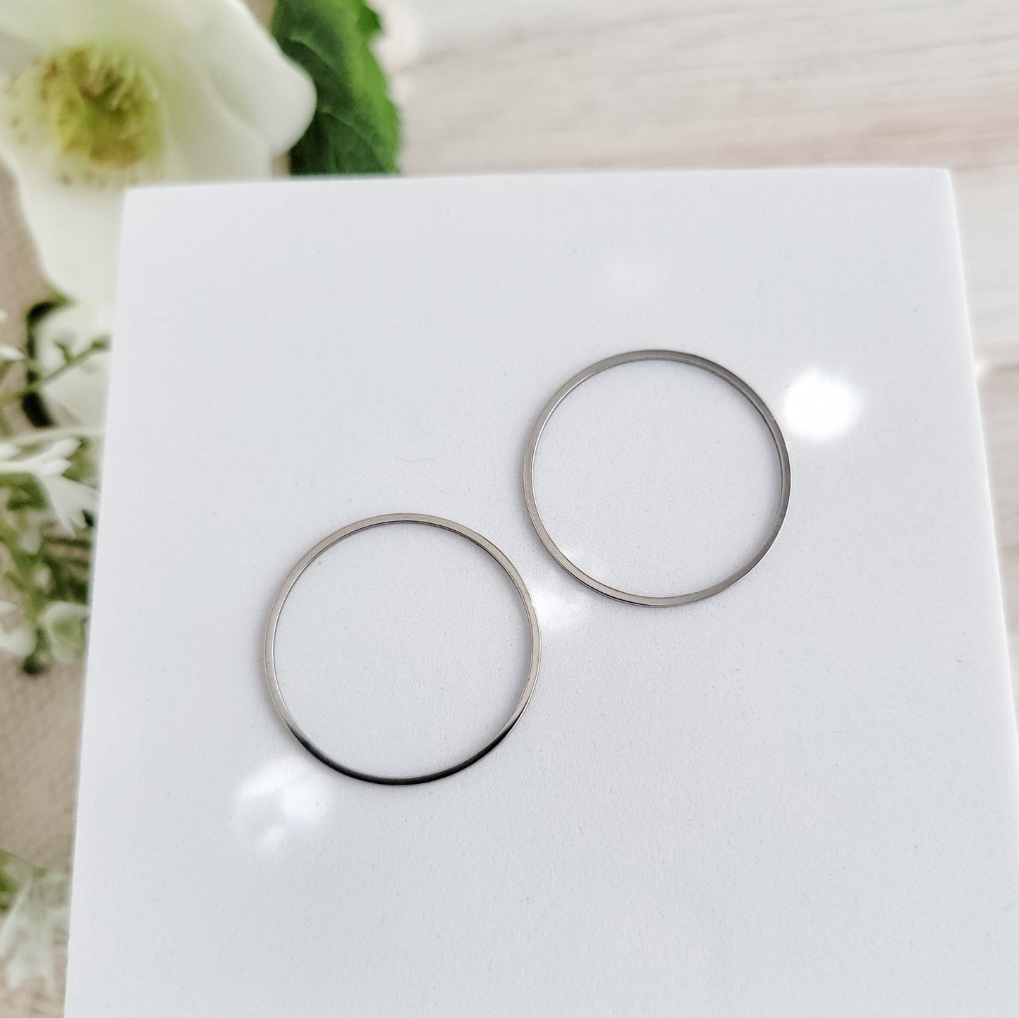 30mm Silver Stainless Steel Circle Linking Rings (Smooth), 10 Pieces