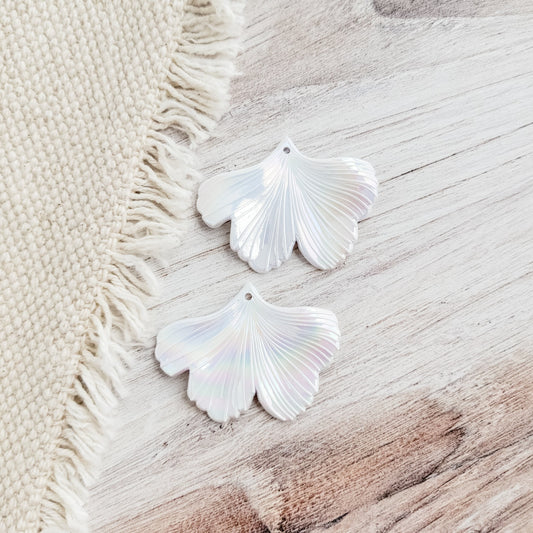 Unicorn White Ginkgo Leaf Pendants, 10 Pieces, Ginkgo #15