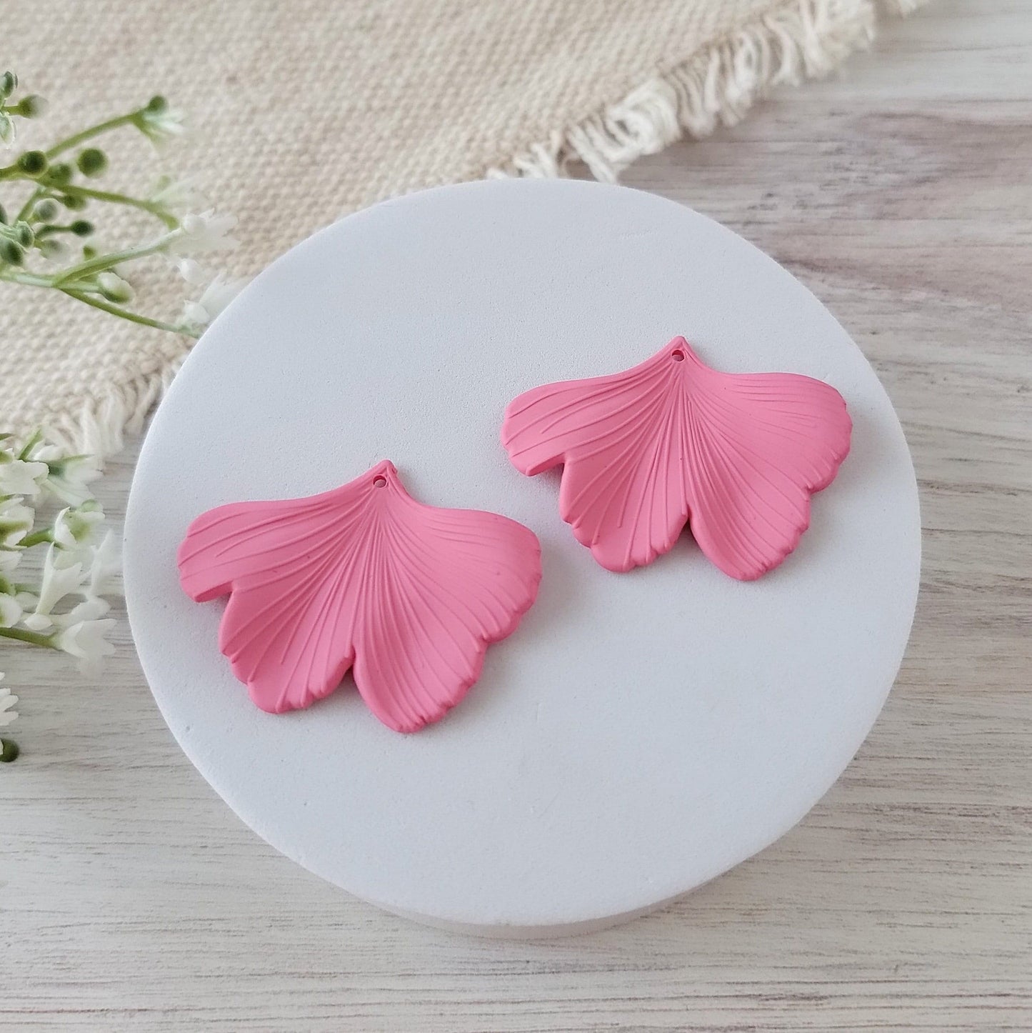 Bubblegum Pink Ginkgo Leaf Pendants, 10 Pieces, Ginkgo #10