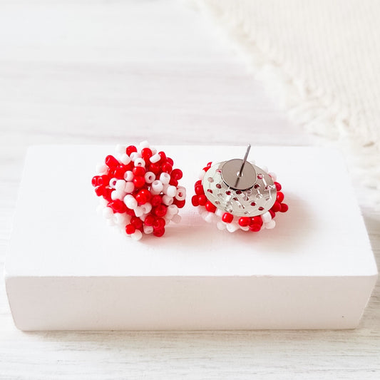 Red and White Mix 15mm Small Seed Bead Topper, 1 Pair