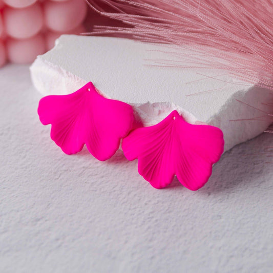 Neon Pink Ginkgo Leaf Pendants, 10 Pieces, Ginkgo #30
