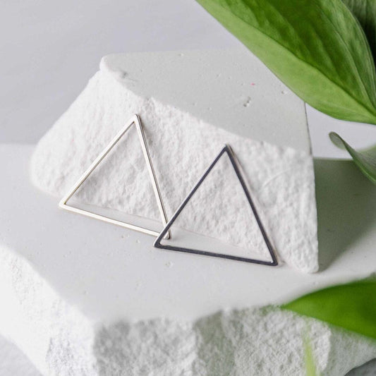 Silver Stainless Triangle Linking Rings (Smooth), 10 Pieces