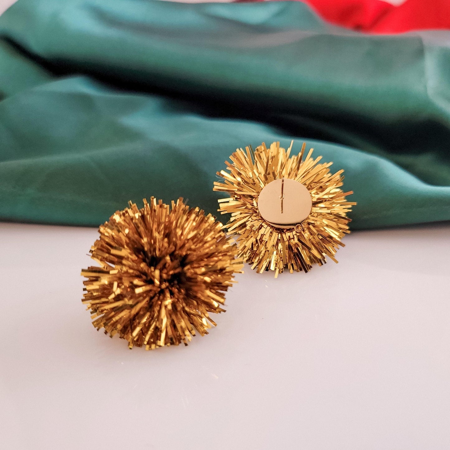 Gold Tinsel 30mm Large Stud Topper, 1 Pair