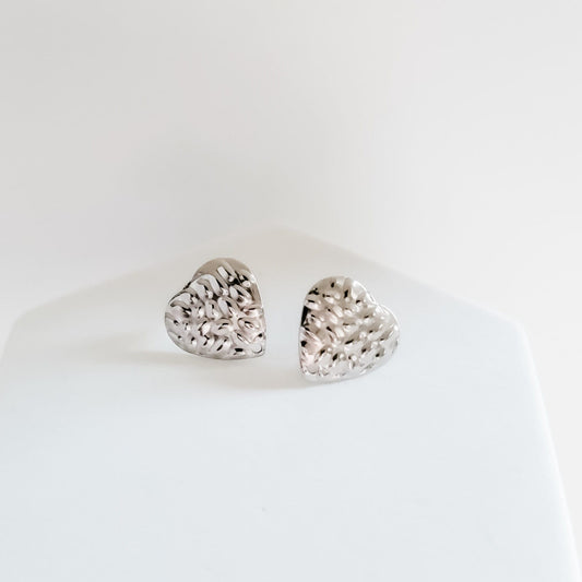 Hammered Silver Heart Stud Findings with Holes, 10 Pieces