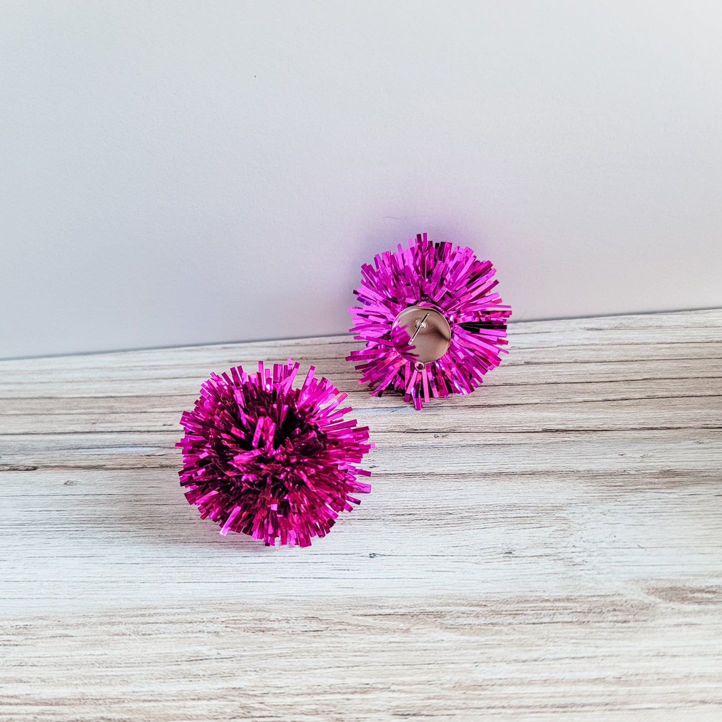 Magenta Tinsel 30mm Large Stud Topper, 1 Pair