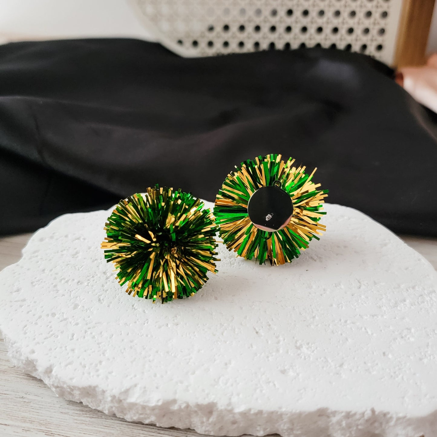 Green and Gold Mix Tinsel 30mm, 1 Pair