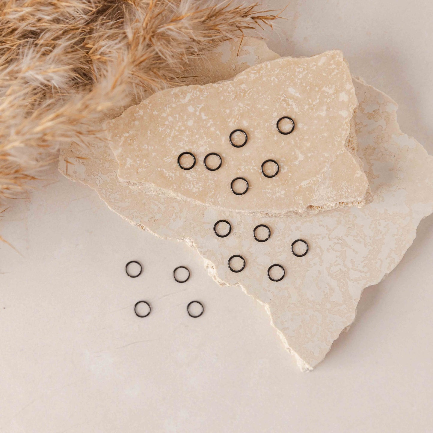 Black 6mm Round Stainless Steel Jump Rings, 100 Pieces