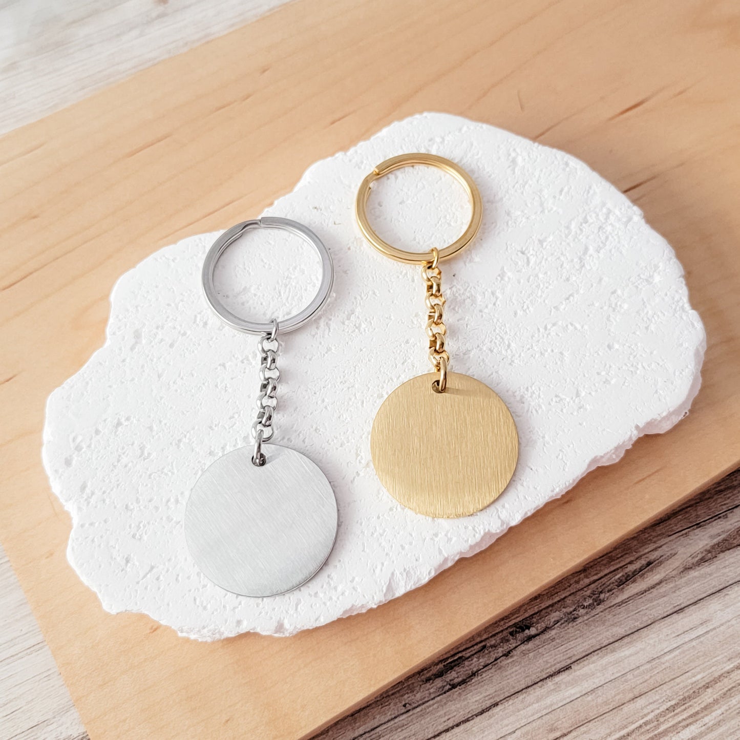Brushed 32mm Circle Pendant Keychain (Silver or Gold), 1 Total, Metal Blank #11