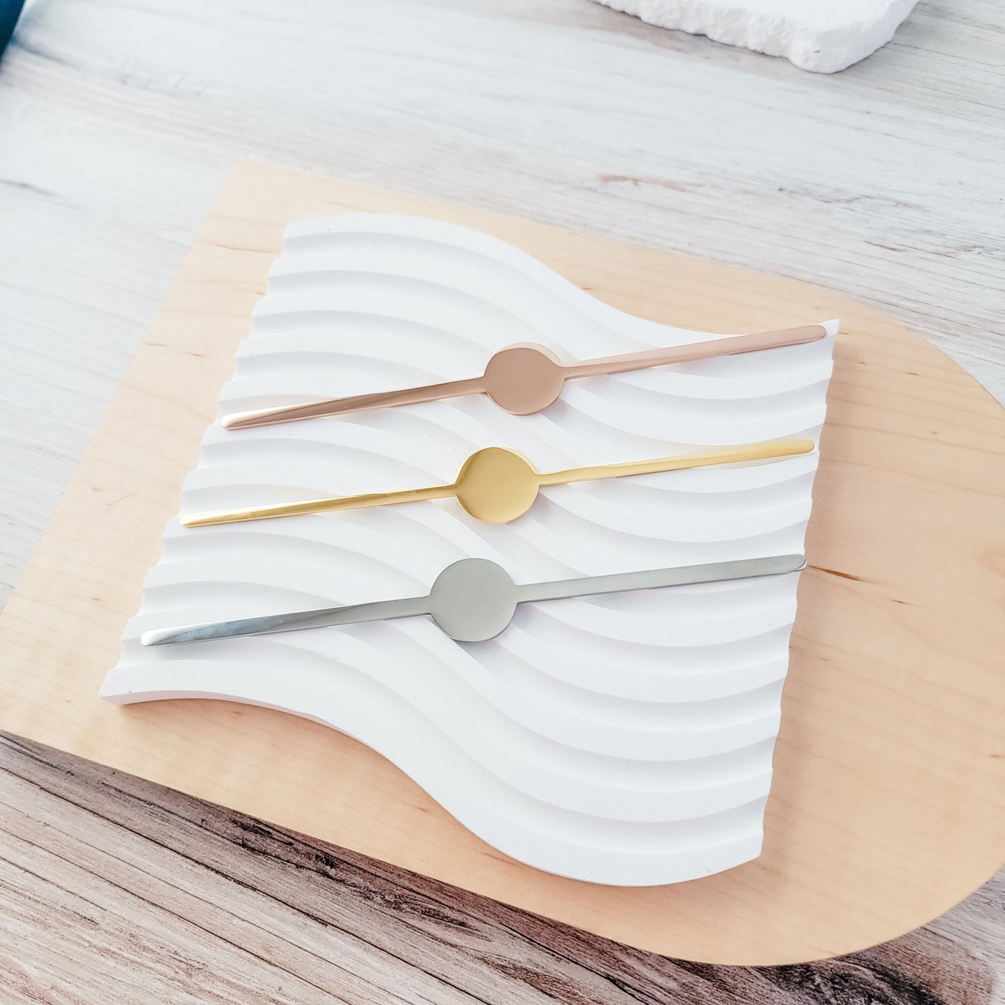 Flat Bangle Blank with Centered Circle (Silver, Gold, or Rose Gold), 1 Total, Metal Blank #22