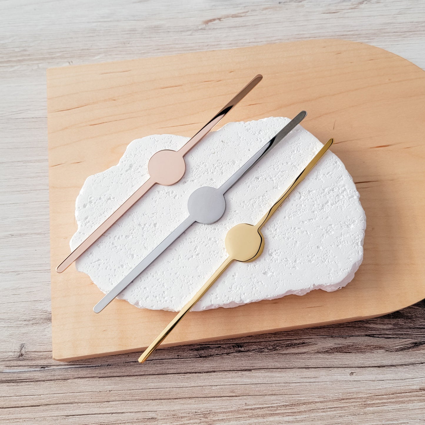 Flat Bangle Blank with Centered Circle (Silver, Gold, or Rose Gold), 1 Total, Metal Blank #22