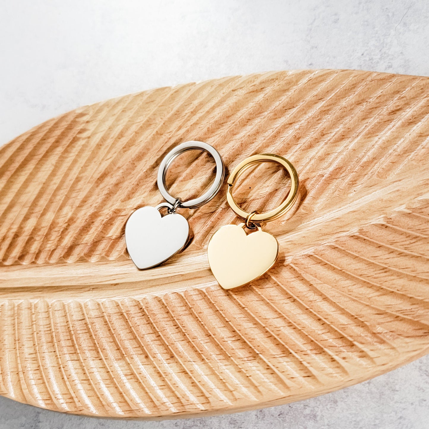 Centered Heart Keychain (Silver or Gold), 1 Piece Total, Metal Blank #38