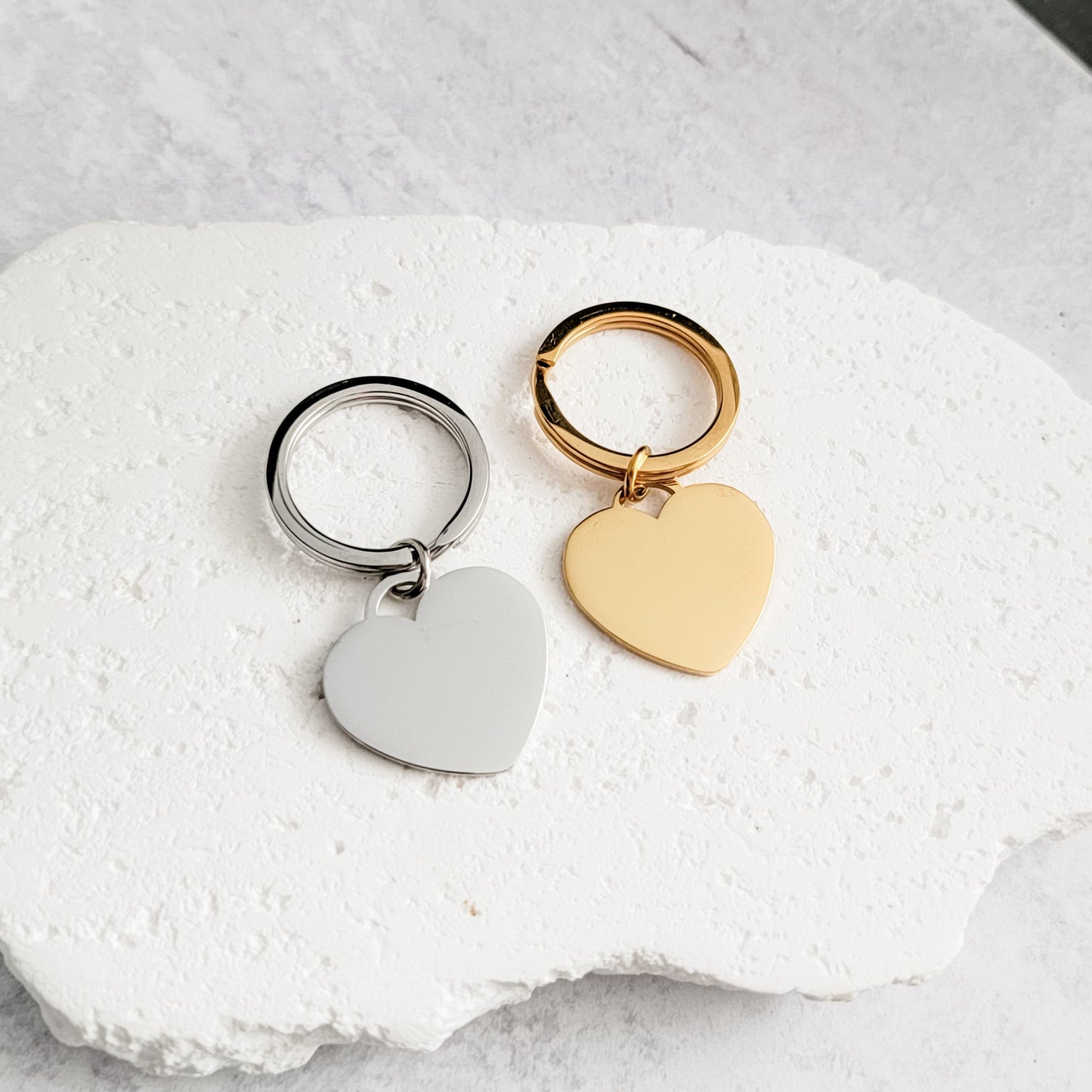 Centered Heart Keychain (Silver or Gold), 1 Piece Total, Metal Blank #38