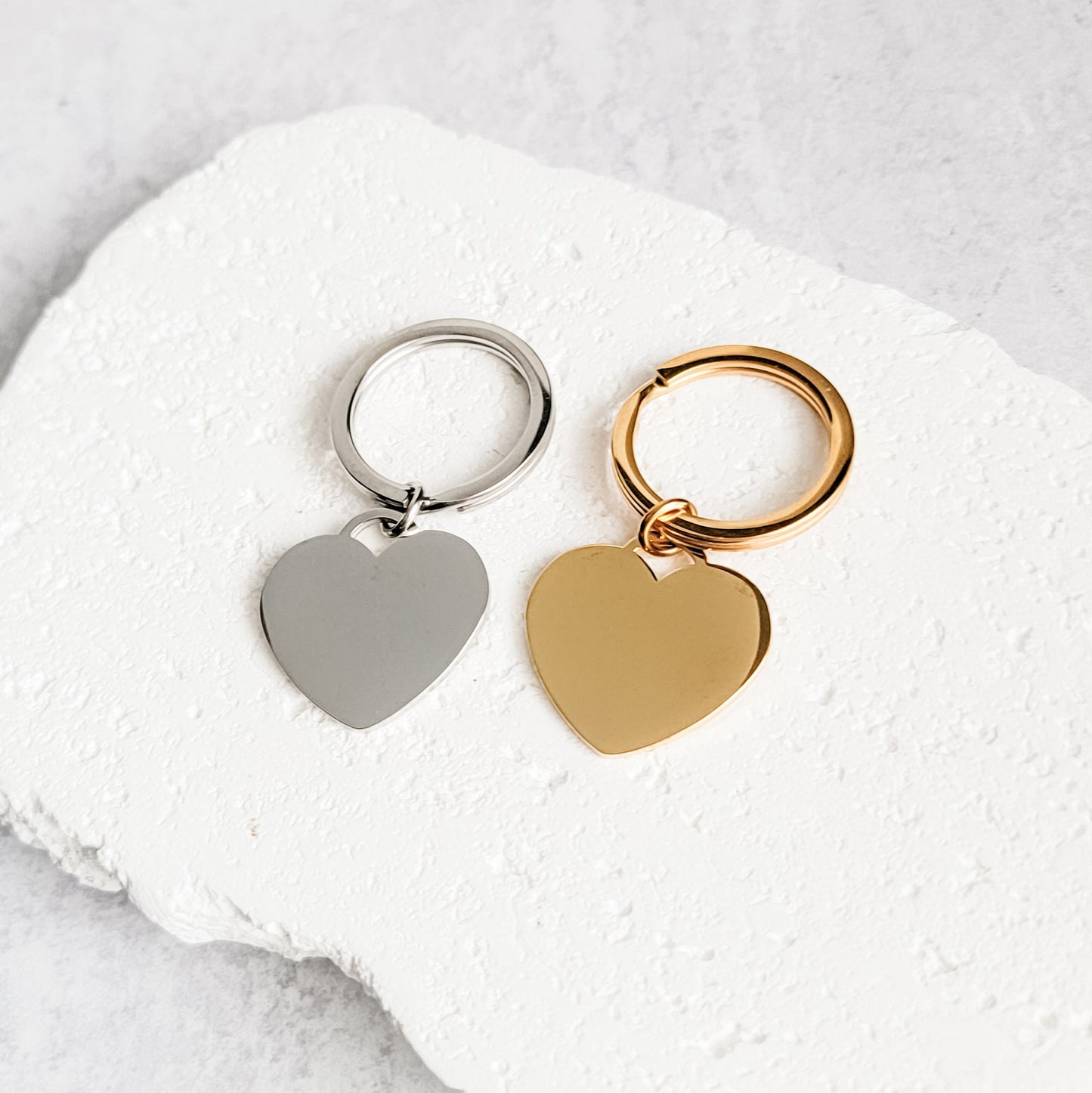 Centered Heart Keychain (Silver or Gold), 1 Piece Total, Metal Blank #38