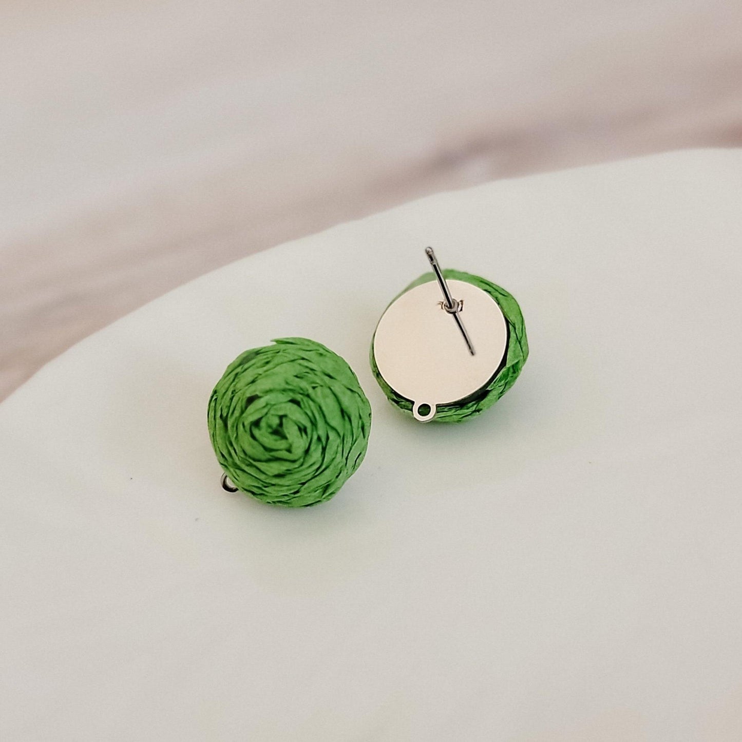 Green 14mm Raffia Small Stud Topper, 1 Pair, Stud #162