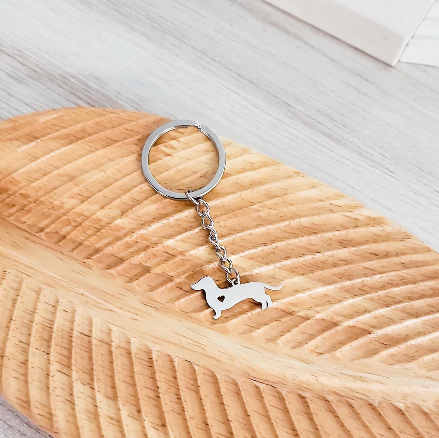 Dachshund Heart Pendant Keychain (Silver), 1 Total, Metal Blank #95