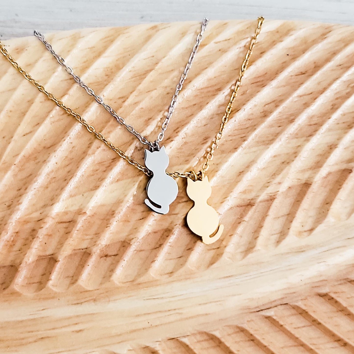 Cat Necklace (Silver or Gold), 1 Total, Metal Blank #96