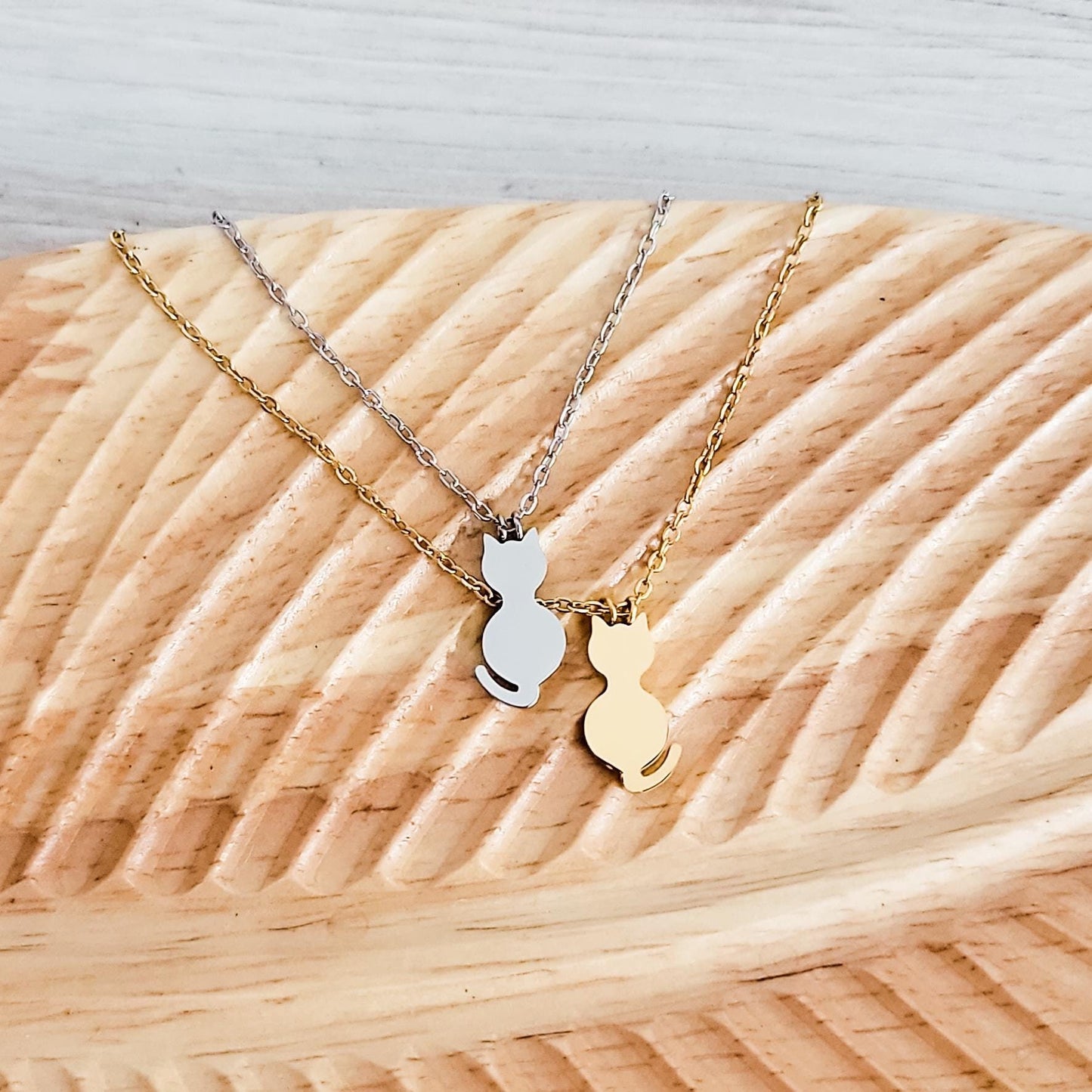 Cat Necklace (Silver or Gold), 1 Total, Metal Blank #96