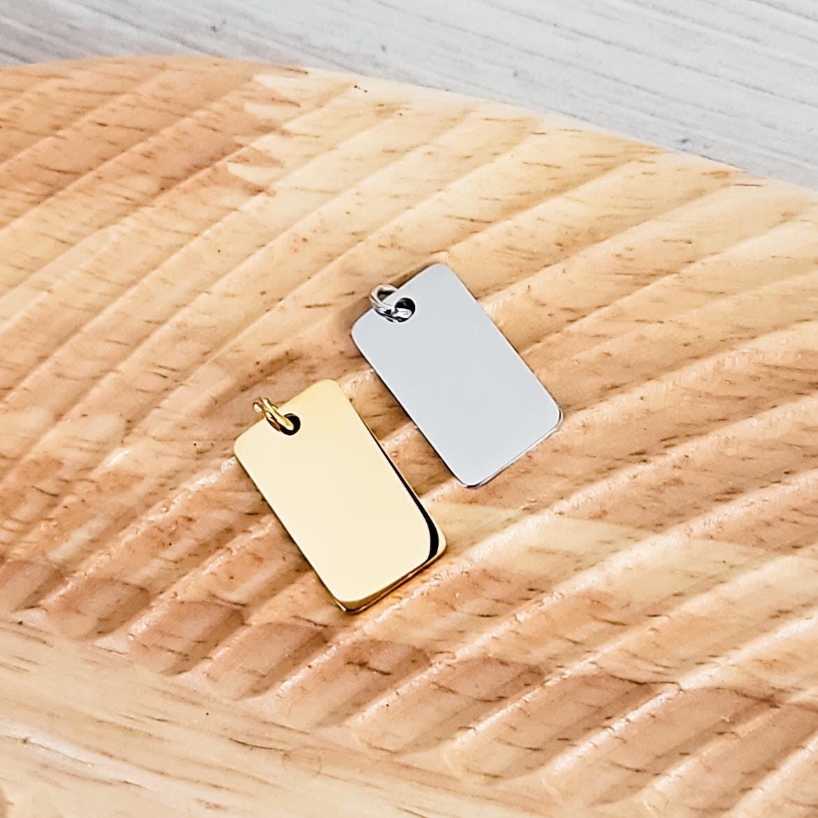 Small Rounded Rectangle Charms with Attached Jump Rings (Silver or Gold), 5 Total, Metal Blank #98