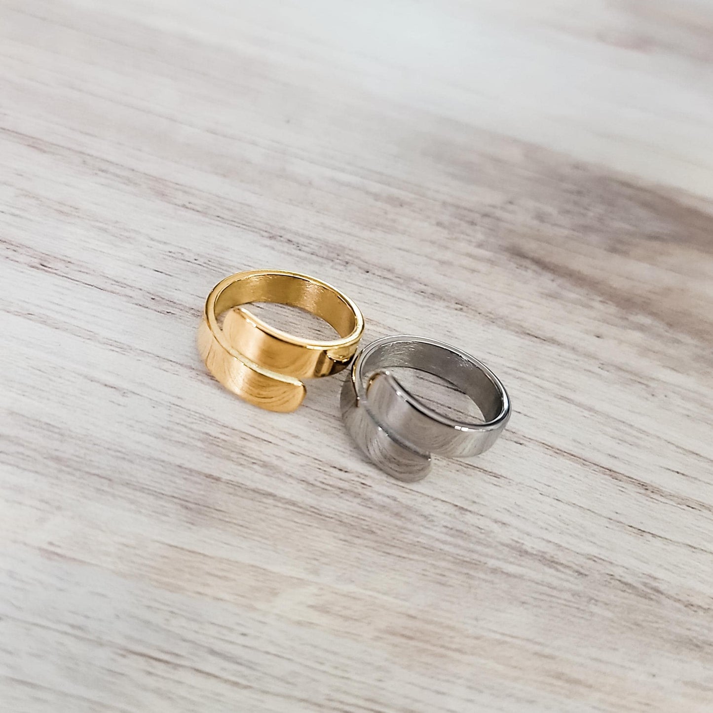 Wide Adjustable Ring (Silver or Gold, One Size), 1 Total, Metal Blank #100