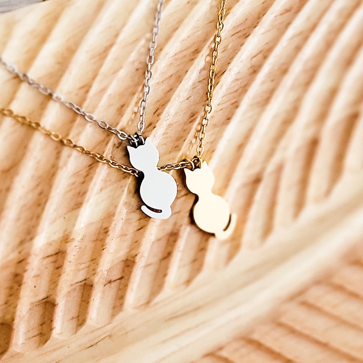 Cat Necklace (Silver or Gold), 1 Total, Metal Blank #96