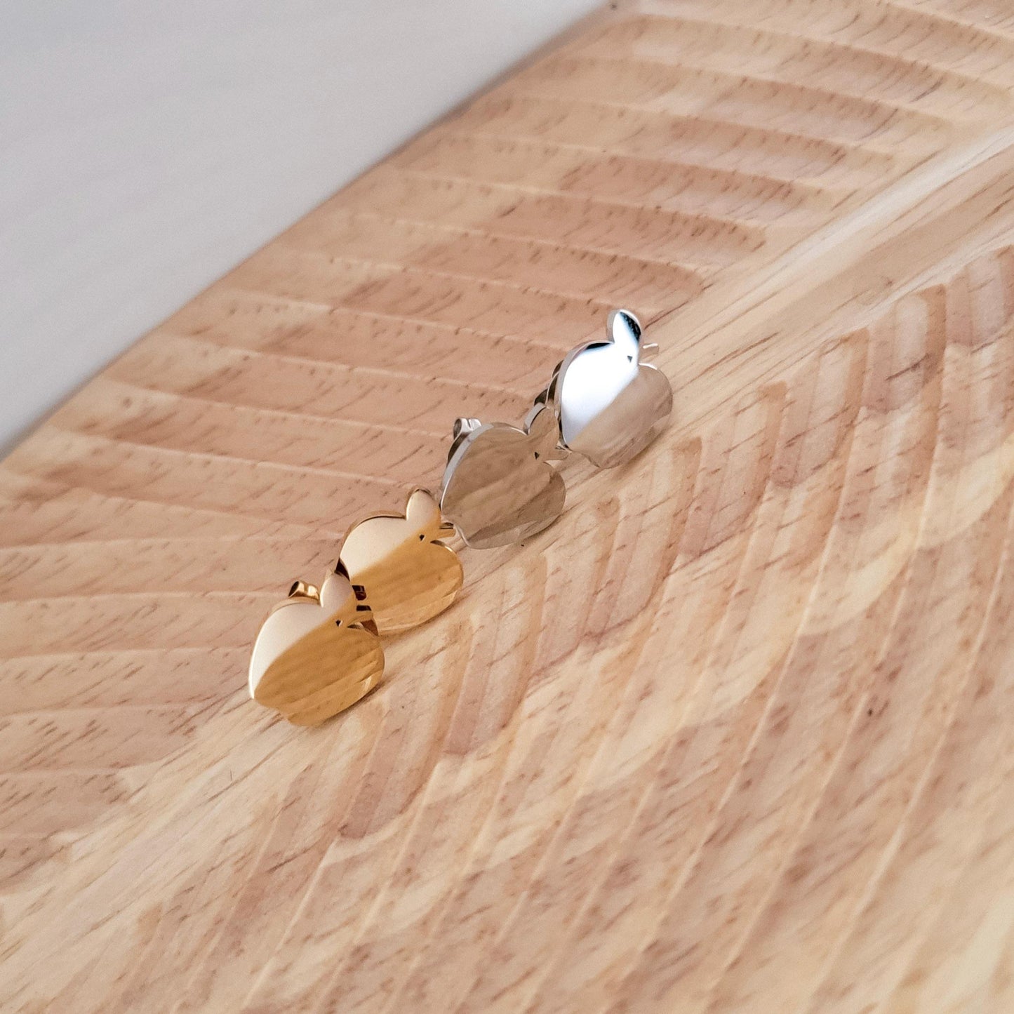 Apple Studs (Silver or Gold), 1 Pair Total, Metal Blank #103