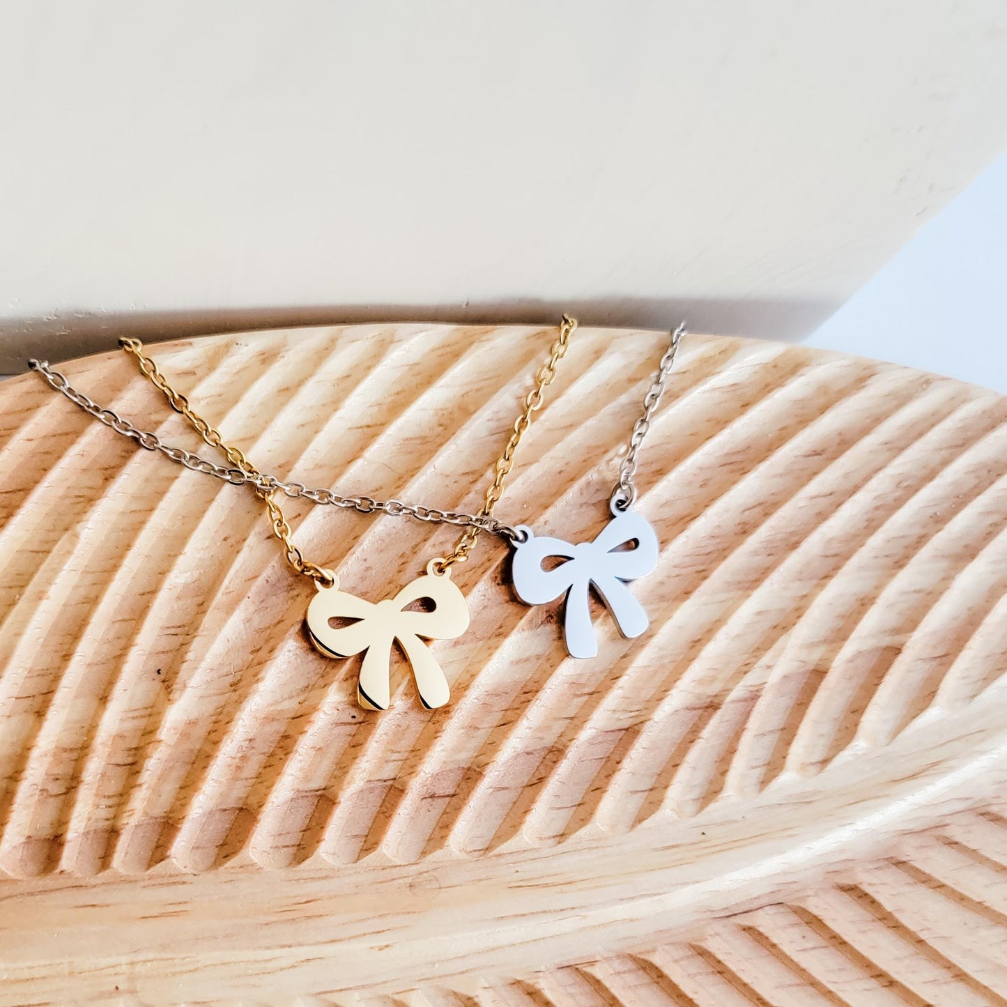 Bow Pendant Necklace (Silver or Gold), 1 Total, Metal Blank #108