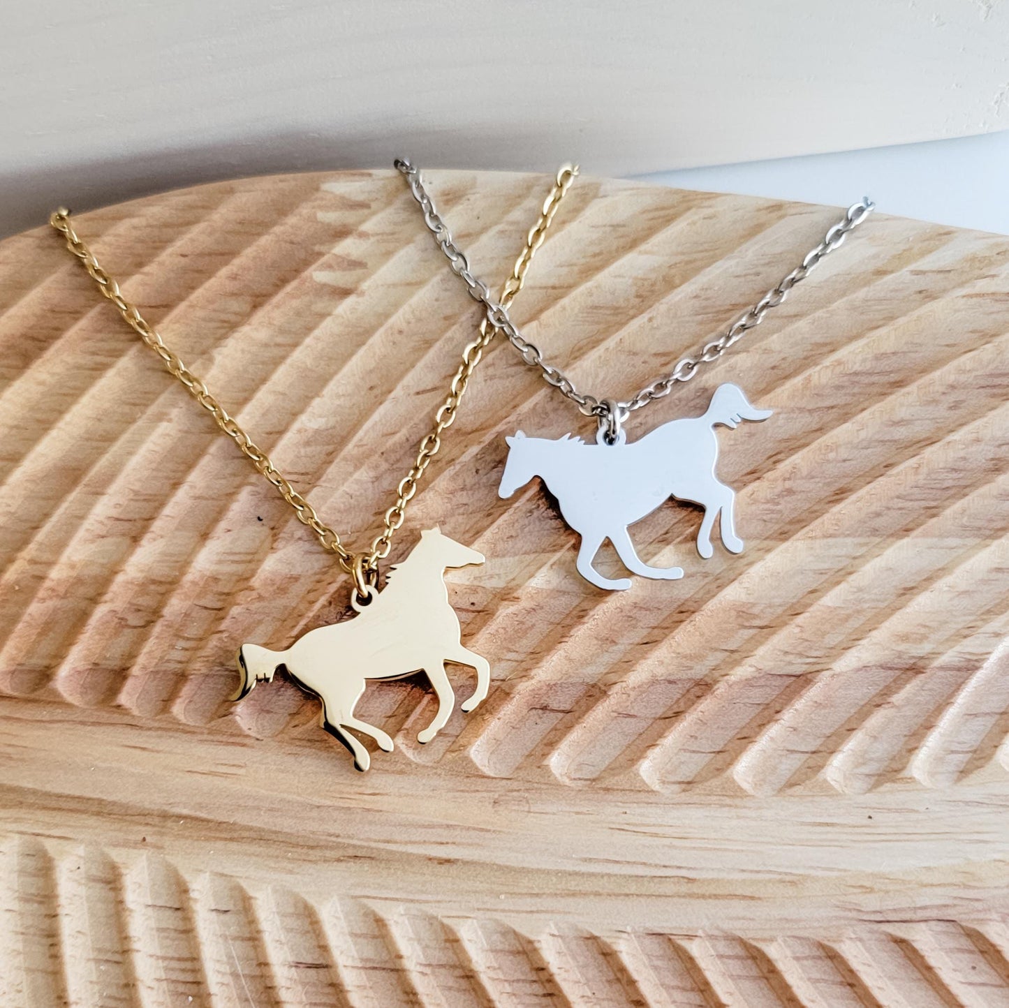 Horse Pendant Necklace (Silver or Gold), 1 Total, Metal Blank #109
