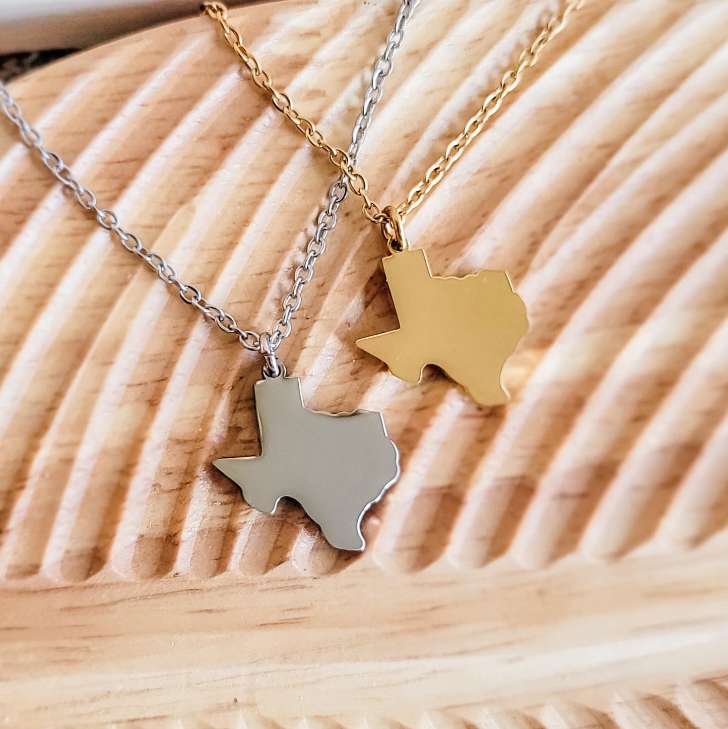 Texas Pendant Necklace (Silver or Gold), 1 Total, Metal Blank #110