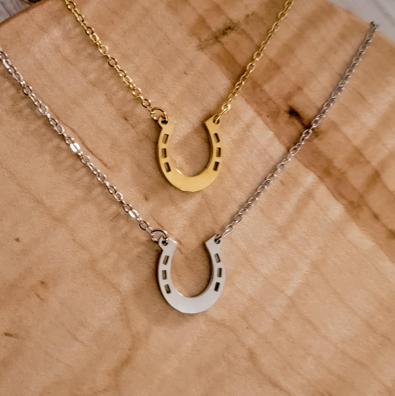 Horseshoe Necklace (Silver or Gold), 1 Total, Metal Blank #120