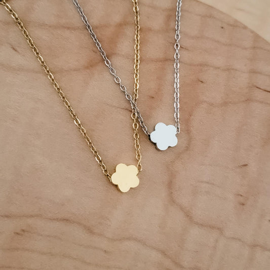 Tiny Flower Charm Necklace (Silver or Gold), 1 Total, Metal Blank #124